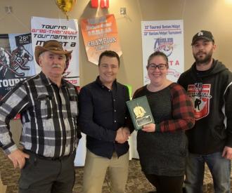 Serge Fontaine, volunteer of the year 2018-19, with Marcel LeBlanc, Nathalie Cyr et Roger Hickey